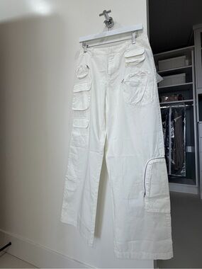 BDG Women’s White Cargo pants
